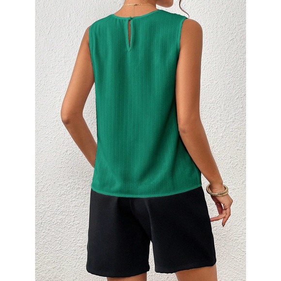 minimalist business casual Keyhole Neckline Sleeveless Blouse black - Picture 7 of 12